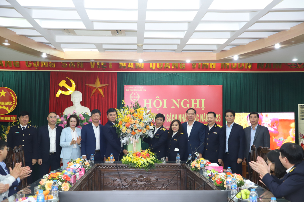 Các đồng chí lãnh đạo tỉnh động viên công tác khóa sổ thu, chi ngân sách nhà nước năm 2023