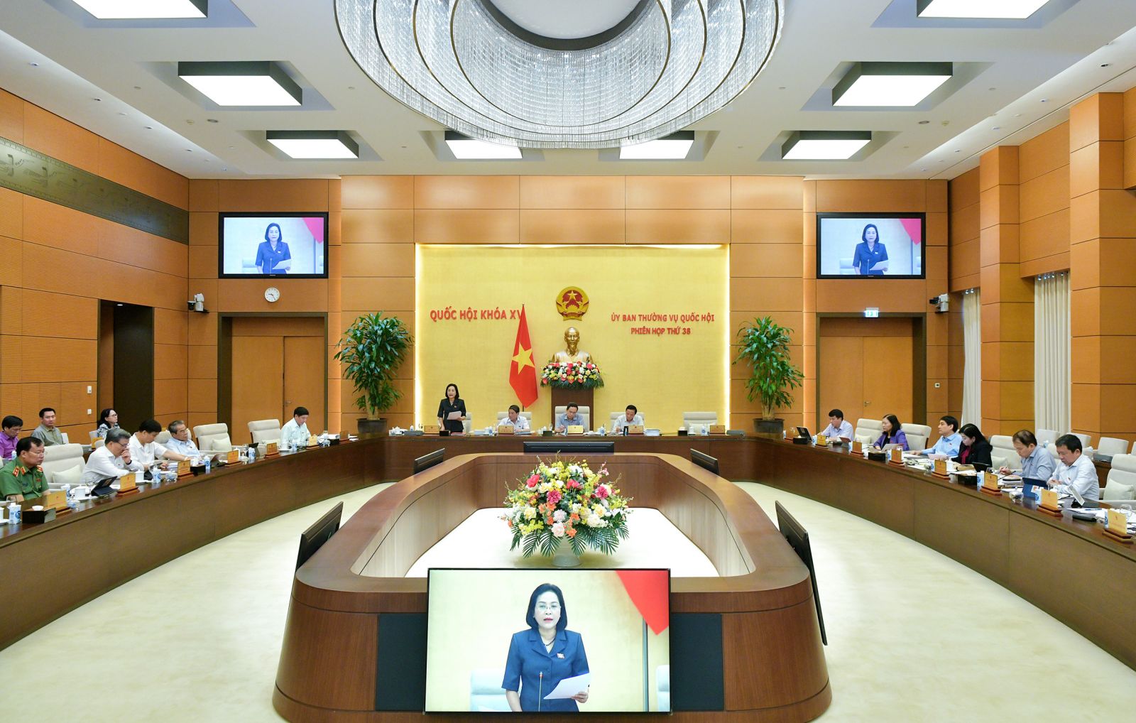 UBTVQH cho ý kiến về chủ trương đầu tư Chương trình mục tiêu quốc gia về phát triển văn hóa giai đoạn 2025-2035