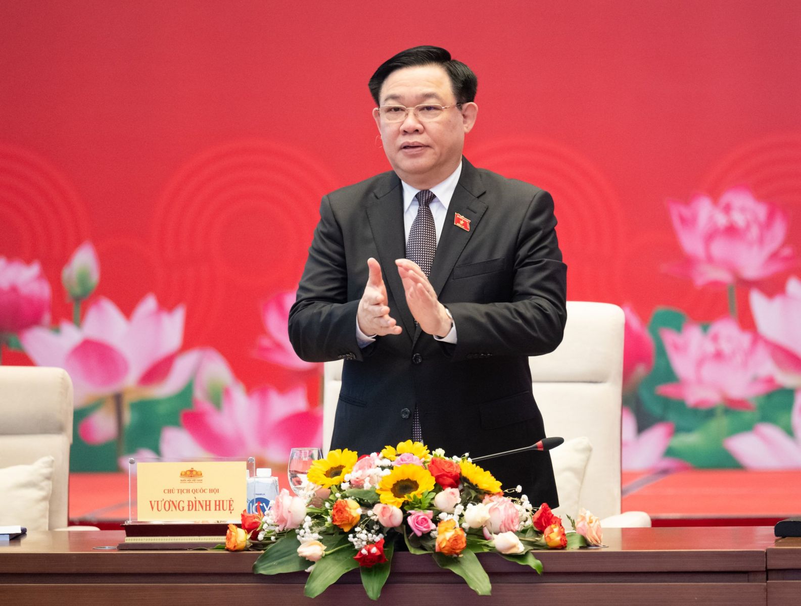 KHAI MẠC HỘI NGHỊ TOÀN QUỐC LẦN THỨ HAI TRIỂN KHAI CÁC LUẬT, NGHỊ QUYẾT CỦA QUỐC HỘI KHÓA XV: TẠO SỰ ĐỒNG BỘ, THỐNG NHẤT GIỮA CÁC CƠ QUAN, ĐƠN VỊ, ĐỊA PHƯƠNG TRONG VIỆC ĐƯA CÁC LUẬT, NGHỊ QUYẾT CỦA QUỐC HỘI VÀO THỰC TIỄN CUỘC SỐNG