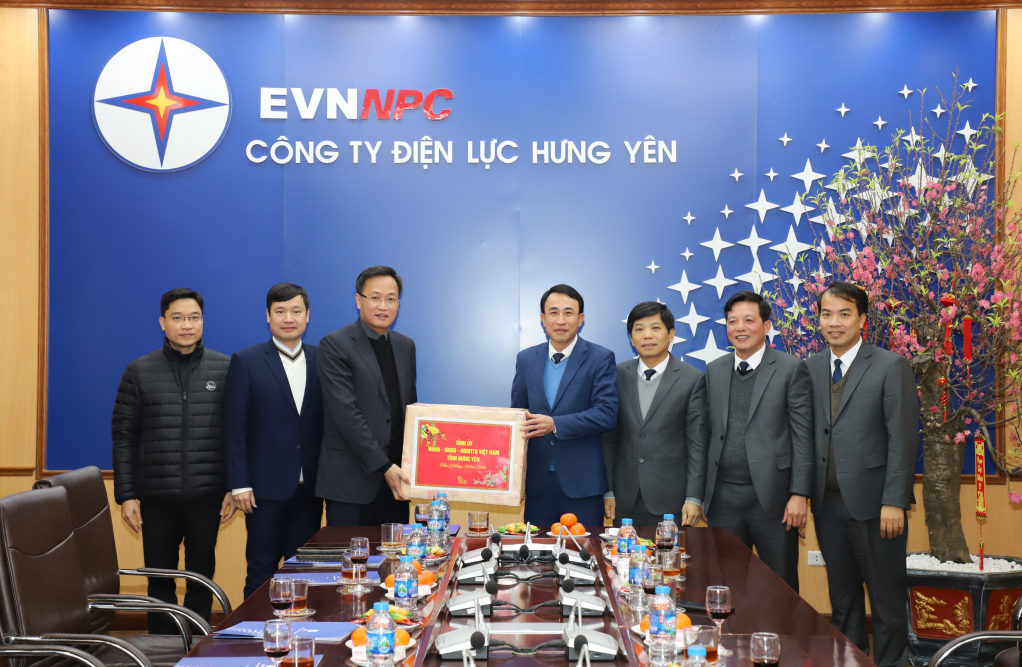 Các đồng chí Thường trực Tỉnh ủy thăm, chúc Tết một số cơ quan, đơn vị