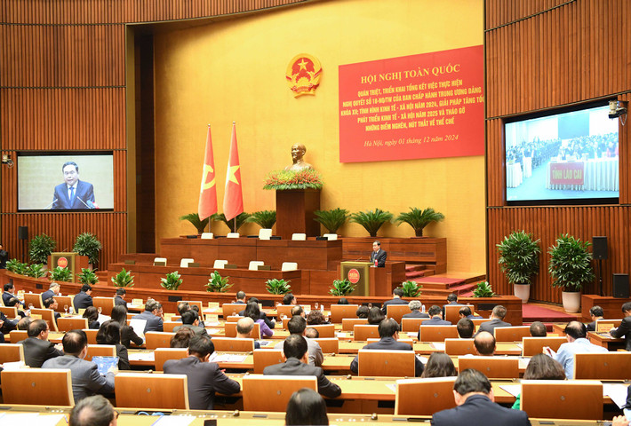 Chủ tịch Quốc hội Trần Thanh Mẫn: Tập trung tháo gỡ điểm nghẽn, nút thắt về thể chế, tạo tiền đề đưa đất nước bước vào kỷ nguyên mới