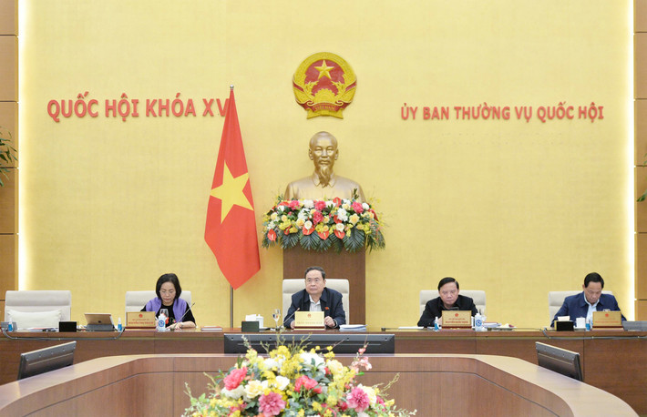 Chủ tịch Quốc hội Trần Thanh Mẫn chủ trì phiên họp của Ủy ban Thường vụ Quốc hội về ngân sách