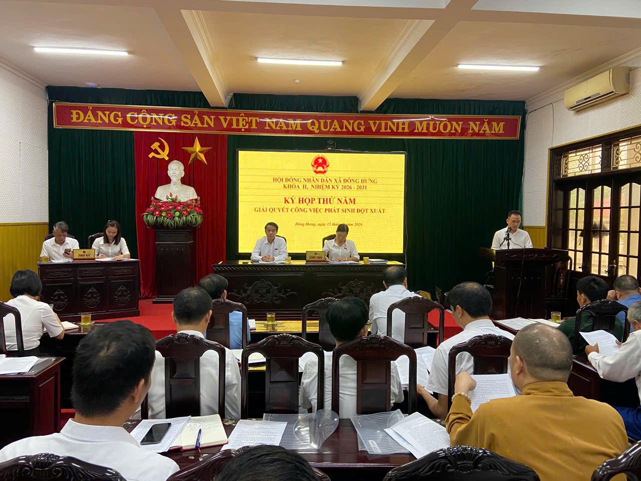HĐND xã Đông Hưng ban hành Nghị quyết thông qua Đề án công nhận xã Đông Hưng đạt tiêu chí Đô thị loại III