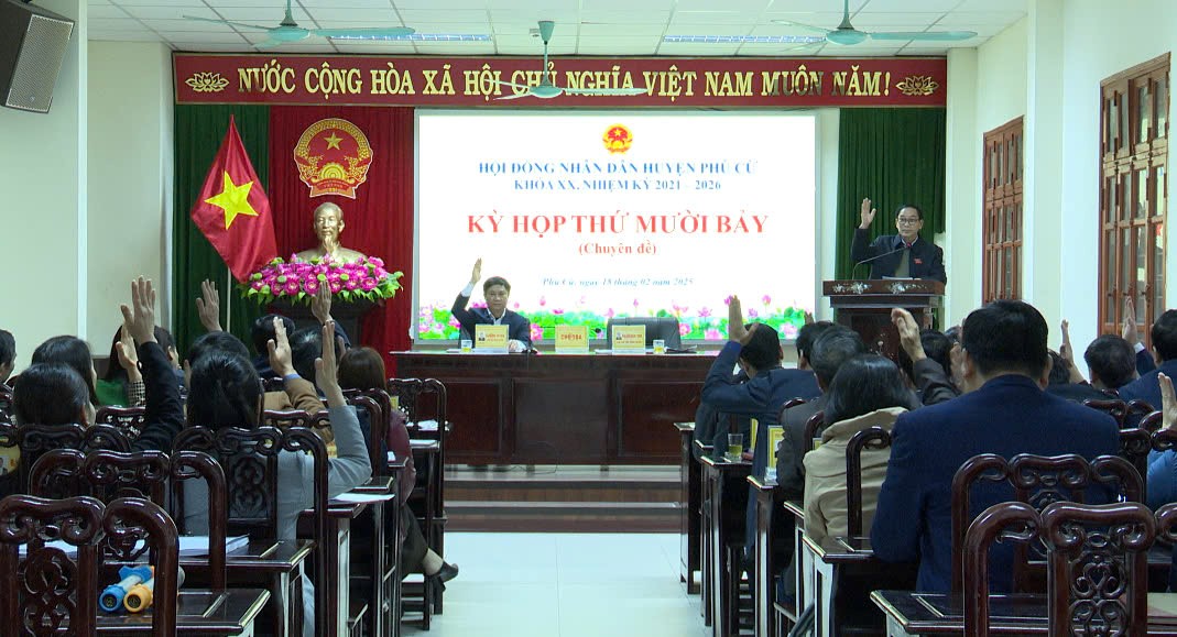 HĐND huyện Phù Cừ tổ chức kỳ họp xem xét quyết nghị việc thành lập một số cơ quan chuyên môn thuộc UBND huyện