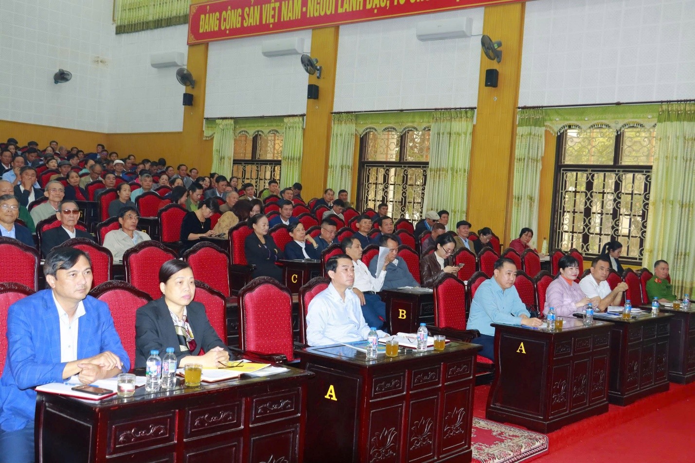 Đại biểu HĐND xã Đông Hưng tiếp xúc cử tri trước Kỳ họp thường lệ cuối năm 2025