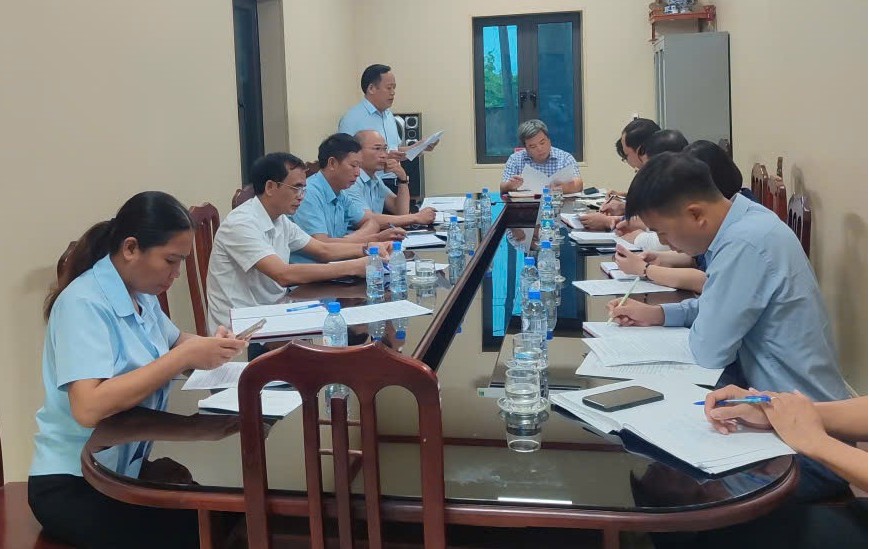 Hội đồng nhân dân xã Tân Thuận tổ chức Hội nghị giao ban quý III với các Ban Hội đồng nhân dân và các Tổ đại biểu Hội đồng nhân dân