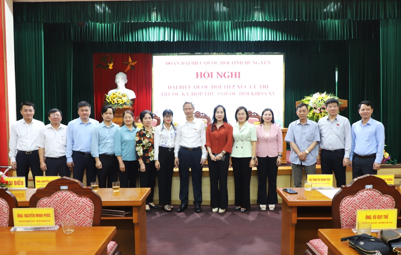 Đại biểu Quốc hội tỉnh Hưng Yên tiếp xúc cử tri trước kỳ họp thứ 9