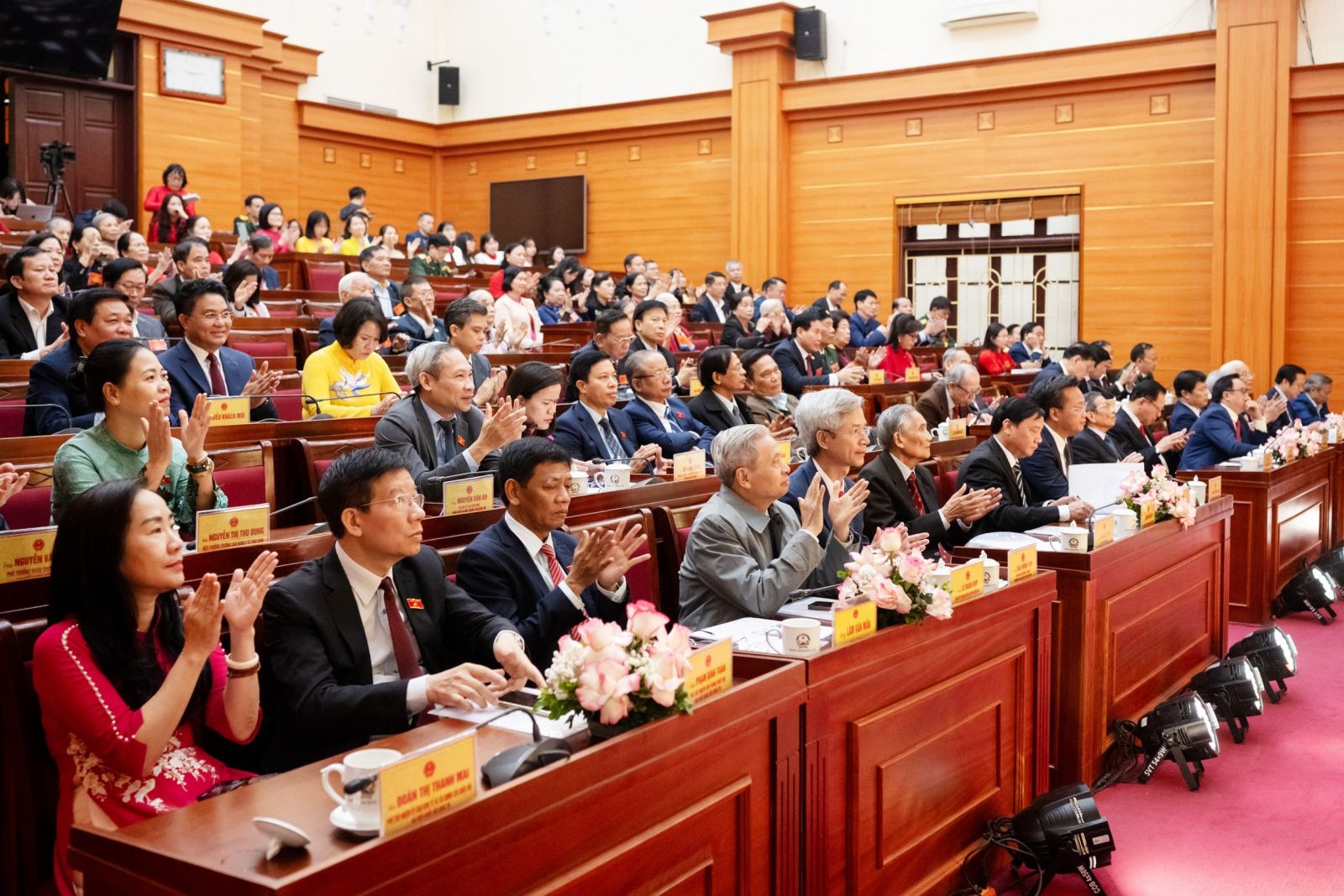 Phó Chủ tịch Quốc hội Nguyễn Khắc Định dự Hội nghị gặp mặt các thế hệ ĐBQH tỉnh Hưng Yên