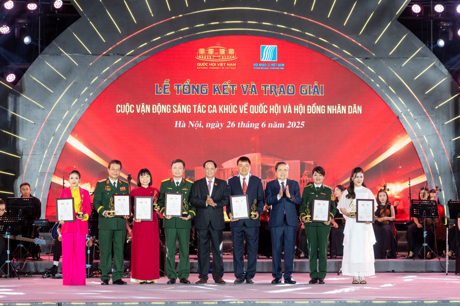 Lễ tổng kết và trao giải cuộc vận động sáng tác ca khúc về Quốc hội và Hội đồng nhân dân: Quốc hội Việt Nam ngời sáng*