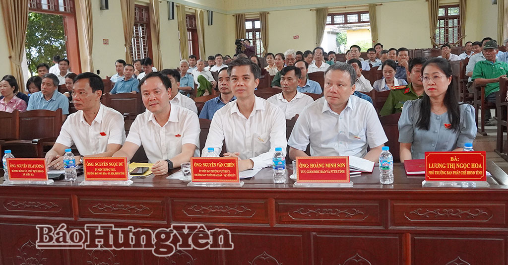 Cử tri xã Diên Hà đề nghị tỉnh tiếp tục quan tâm đầu tư xây dựng hạ tầng nông thôn, bảo đảm an ninh trật tự