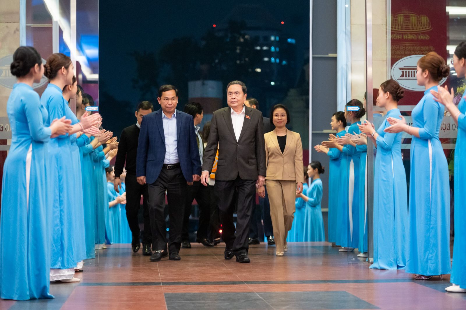 Chủ tịch Quốc hội Trần Thanh Mẫn dự tổng duyệt Lễ trao Giải Báo chí toàn quốc về Quốc hội và HĐND
