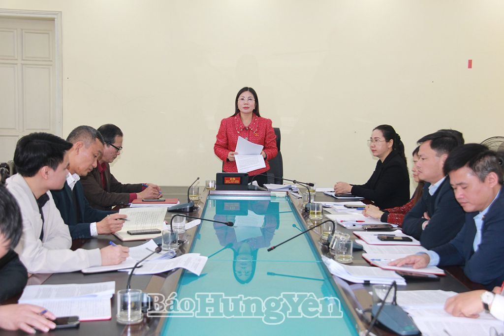 Đoàn giám sát của HĐND tỉnh giám sát chuyên đề tại Sở Công thương