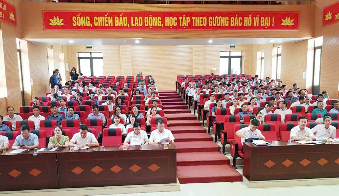 Tổ đại biểu số 3 HĐND tỉnh tiếp xúc cử tri tại huyện Phù Cừ