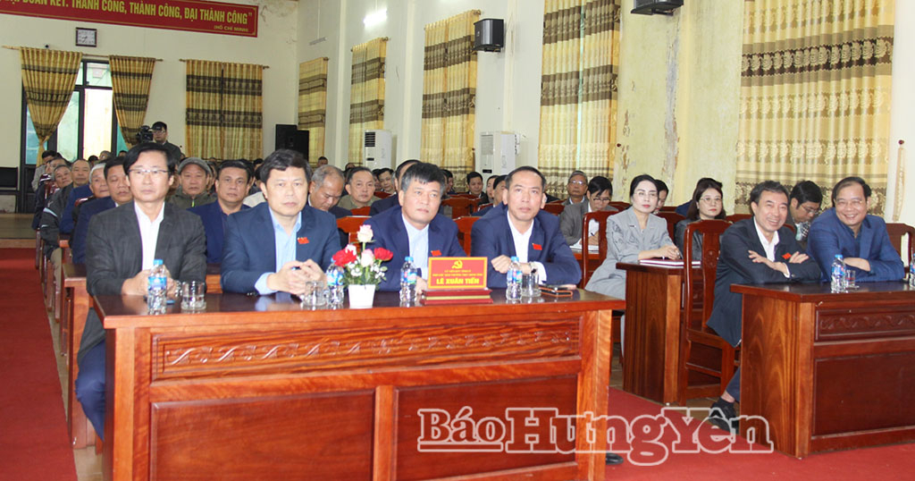 Đồng chí Phó Bí thư Thường trực Tỉnh uỷ Trần Quốc Toản tiếp xúc cử tri các xã, phường