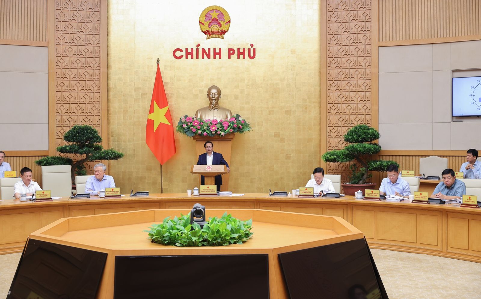 Chính phủ thảo luận về 16 hồ sơ, dự án luật quan trọng