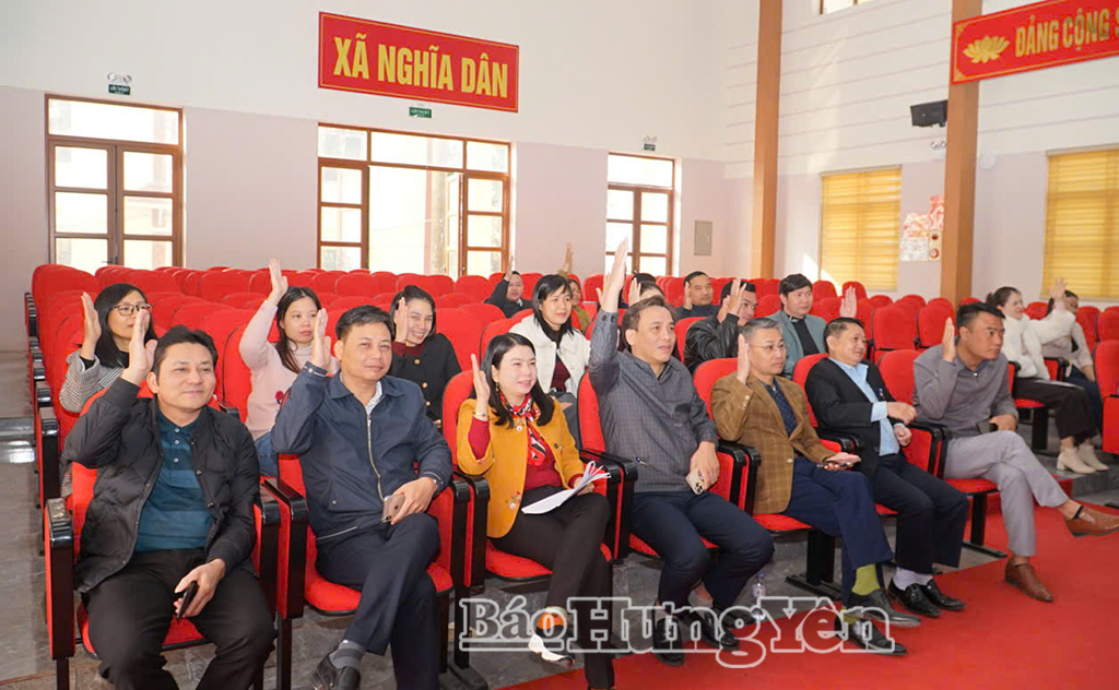 Xã Nghĩa Dân: Lấy ý kiến cử tri nơi công tác đối với người được dự kiến giới thiệu ứng cử đại biểu HĐND xã