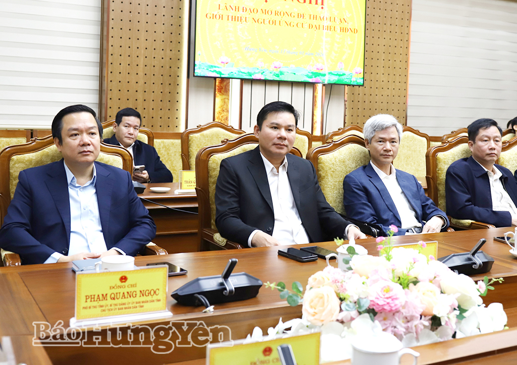 UBND tỉnh giới thiệu người ứng cử đại biểu HĐND tỉnh khóa XVIII