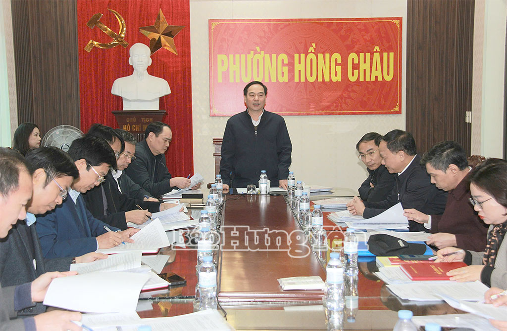 Kiểm tra công tác bầu cử tại các phường, xã