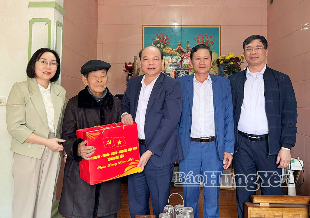 Các địa phương, đơn vị tặng quà Tết