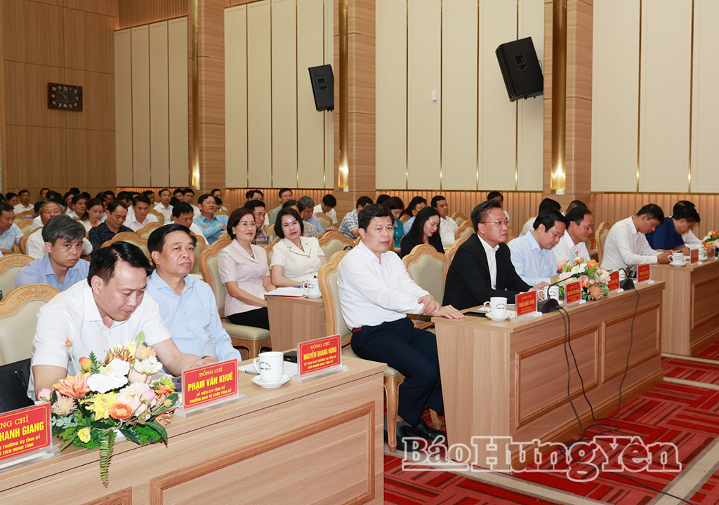 Thường trực Tỉnh ủy gặp mặt các đồng chí Bí thư Đảng ủy xã, phường