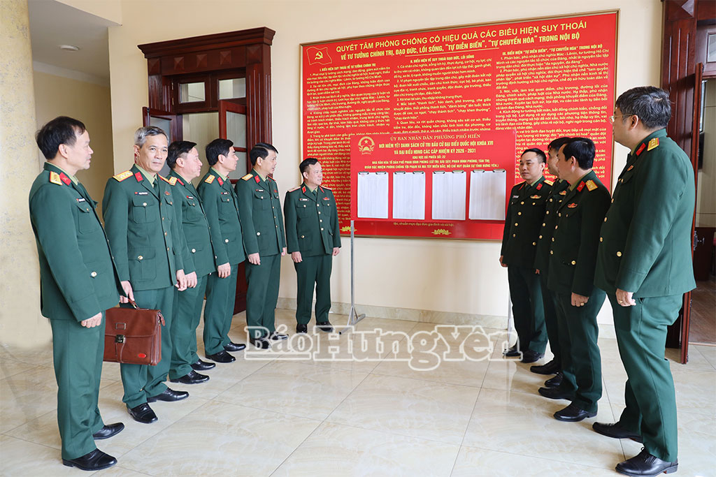 Ban Chỉ đạo bầu cử Quân khu 3 kiểm tra công tác chuẩn bị bầu cử tại Bộ CHQS tỉnh Hưng Yên