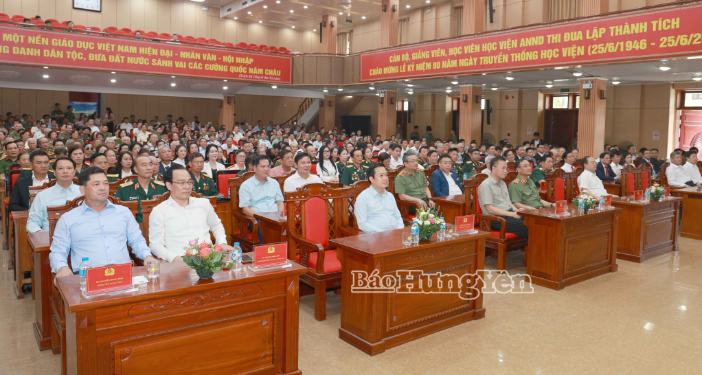 Kỷ niệm 30 năm ngày thành lập Công an đồng hương Hưng Yên tại Hà Nội