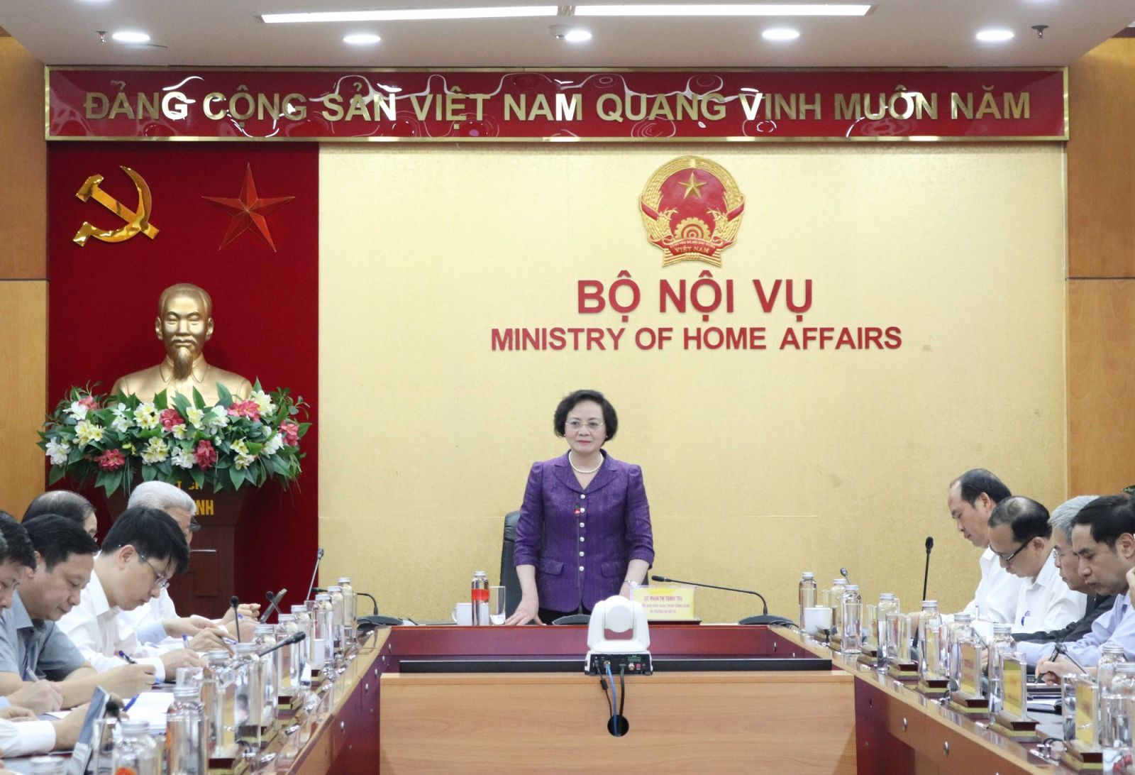 Trình Quốc hội ban hành Nghị quyết sắp xếp ĐVHC trước 30/6; rà soát, sửa đổi, bổ sung các quy định về phụ cấp, tiền lương