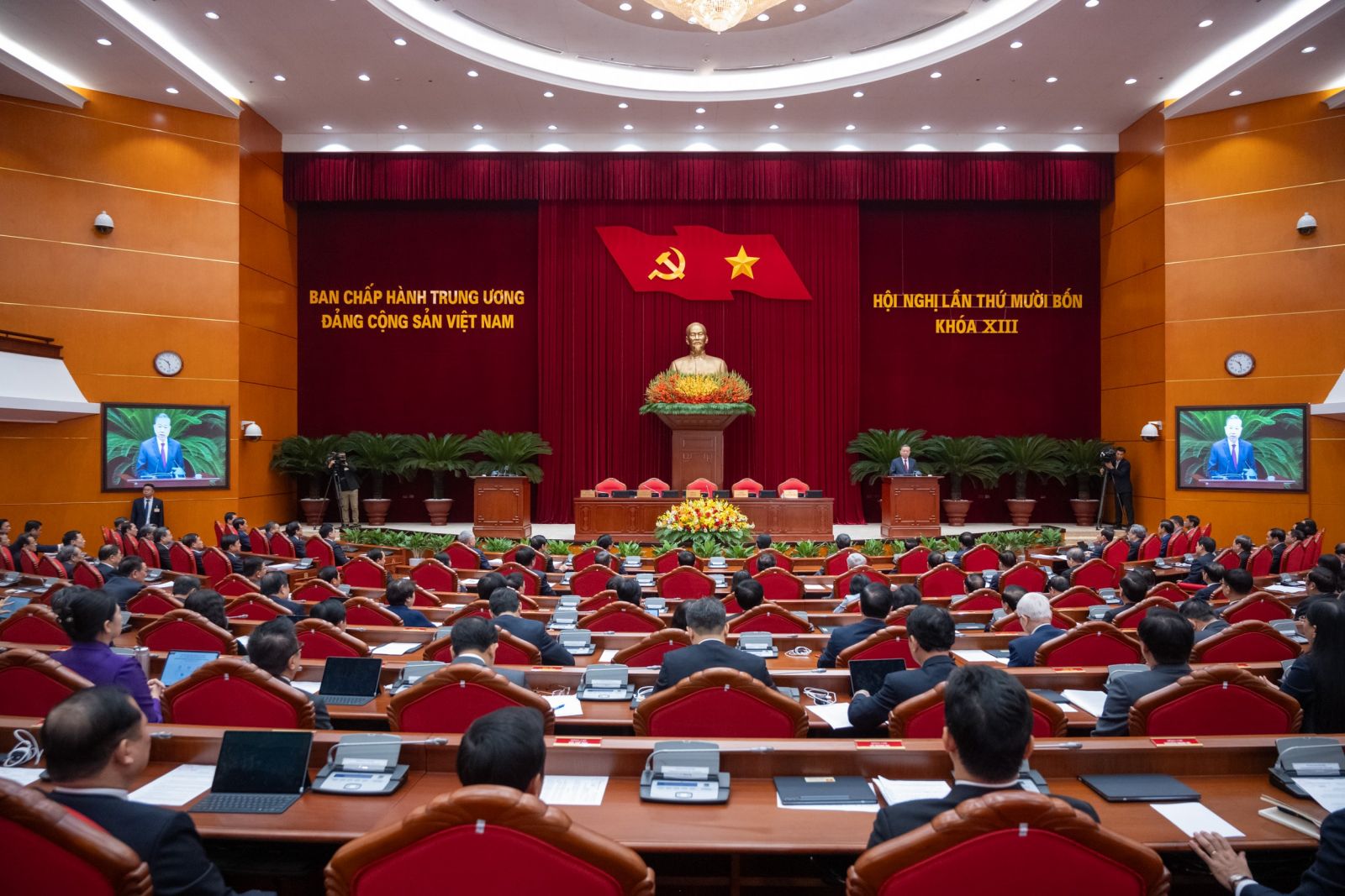 Bế mạc Hội nghị lần thứ 14 Ban Chấp hành Trung ương Đảng khóa XIII