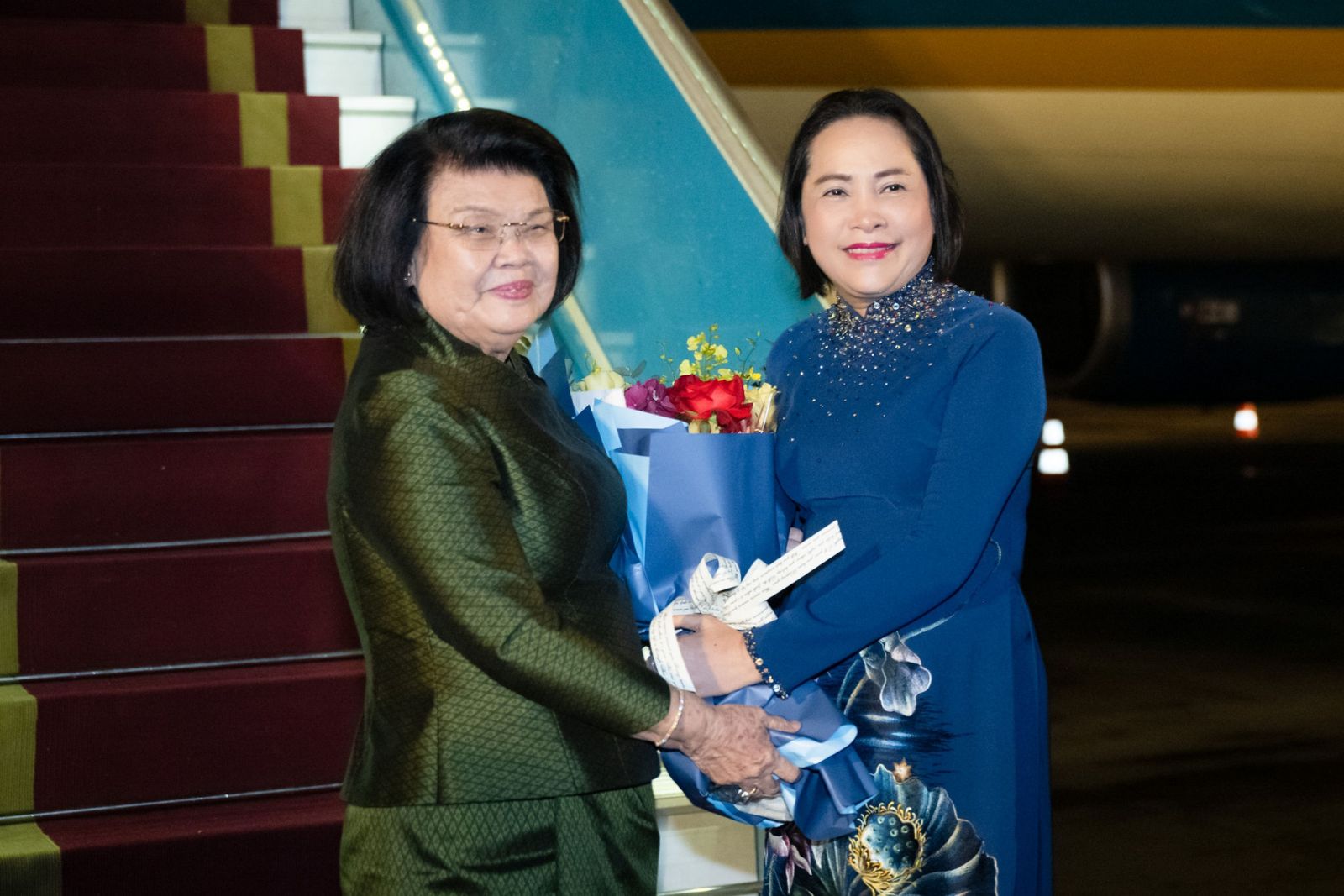 Chủ tịch Quốc hội Vương quốc Campuchia Samdech Khuon Sudary đến Hà Nội, bắt đầu chuyến thăm chính thức Việt Nam