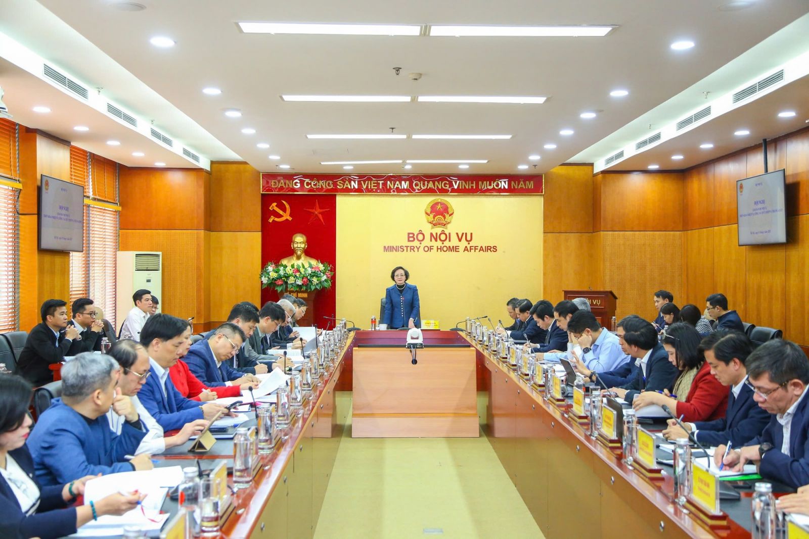 Dự kiến thời gian tổ chức hội nghị toàn quốc về sắp xếp cấp tỉnh, cấp xã; thời điểm chính quyền cấp xã, cấp tỉnh sau sắp xếp bắt đầu vận hành