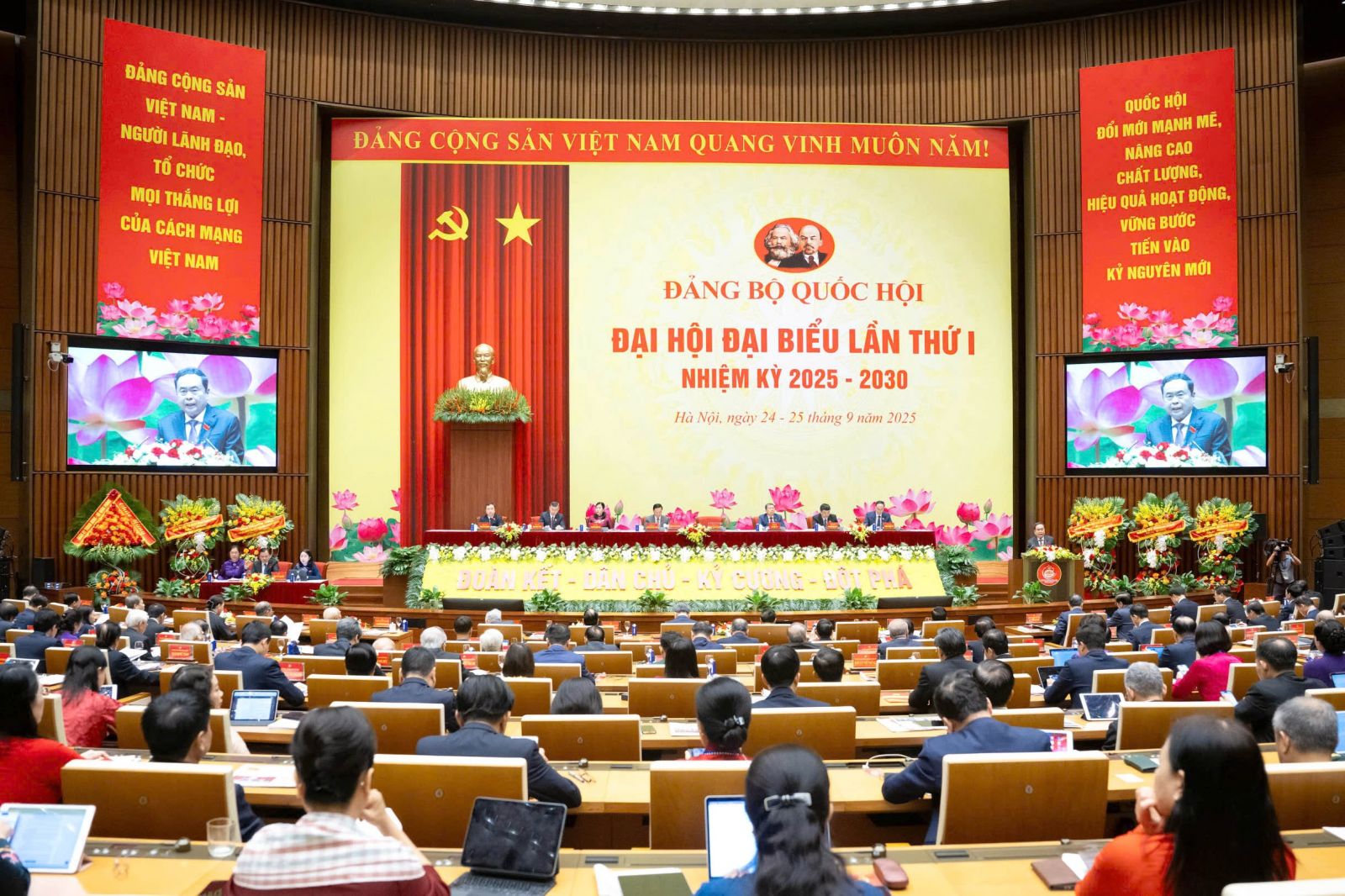 Bế mạc Đại hội đại biểu Đảng bộ Quốc hội lần thứ I, nhiệm kỳ 2025 - 2030