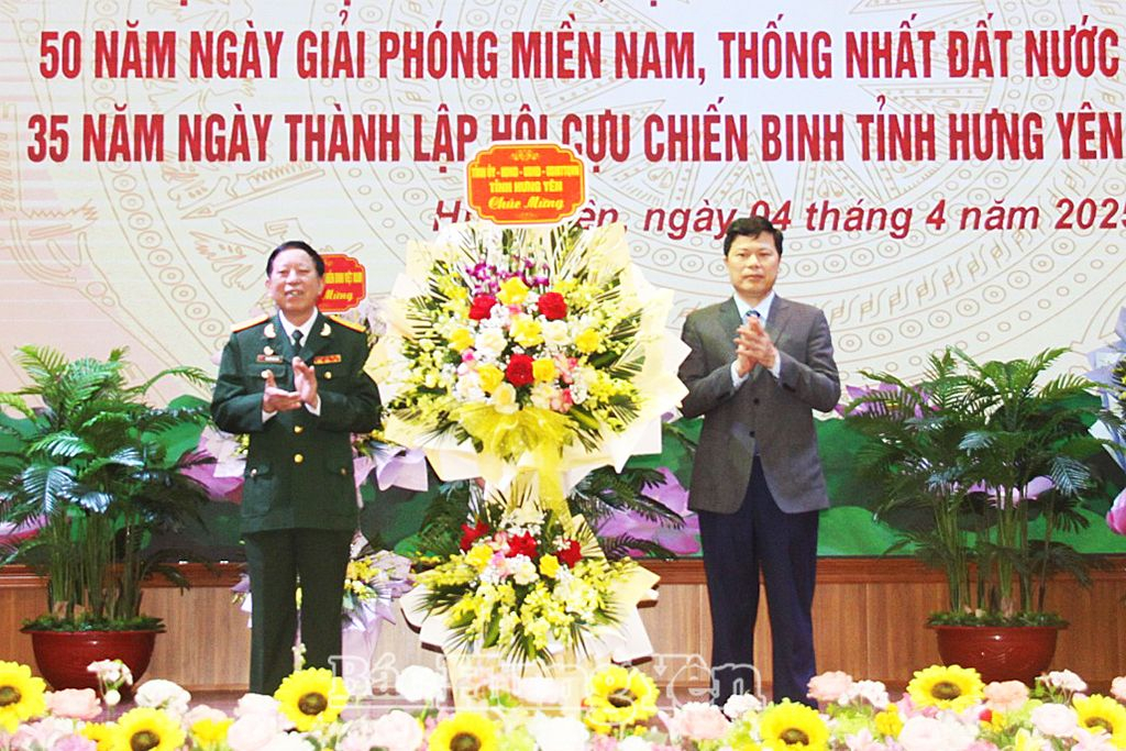 Gặp mặt đại biểu cựu chiến binh, cựu thanh niên xung phong