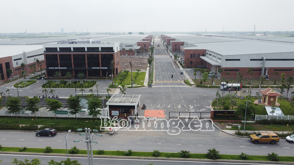 Bài 4:  Sức mạnh từ hai cực phát triển công nghiệp năng động