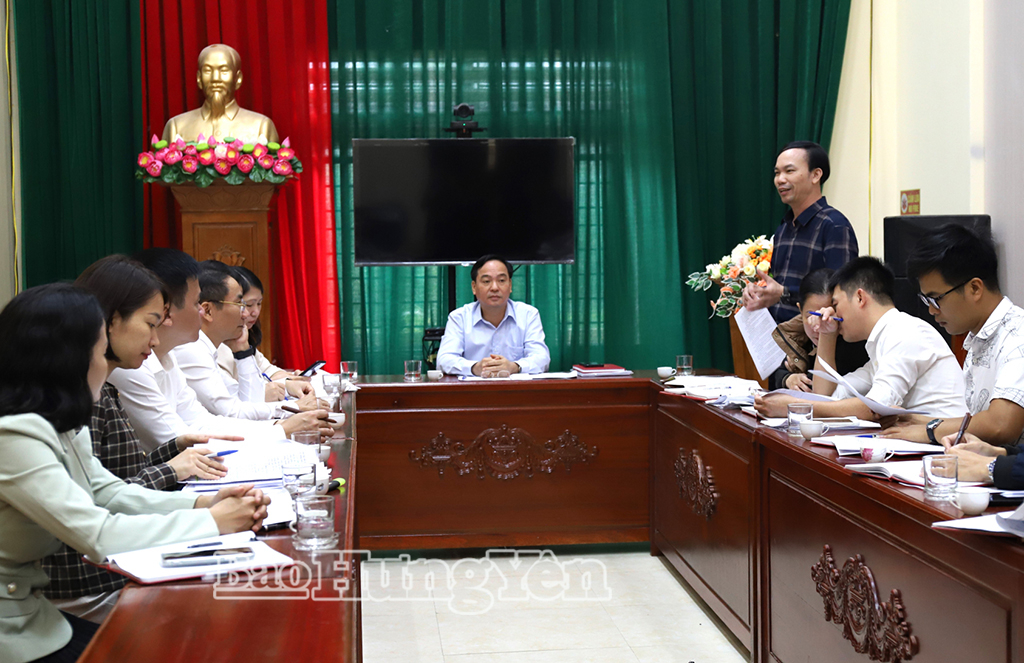 Ban Pháp chế HĐND tỉnh: Khảo sát việc bố trí biên chế cán bộ, công chức, viên chức, lao động hợp đồng tại xã Tiên Hoa