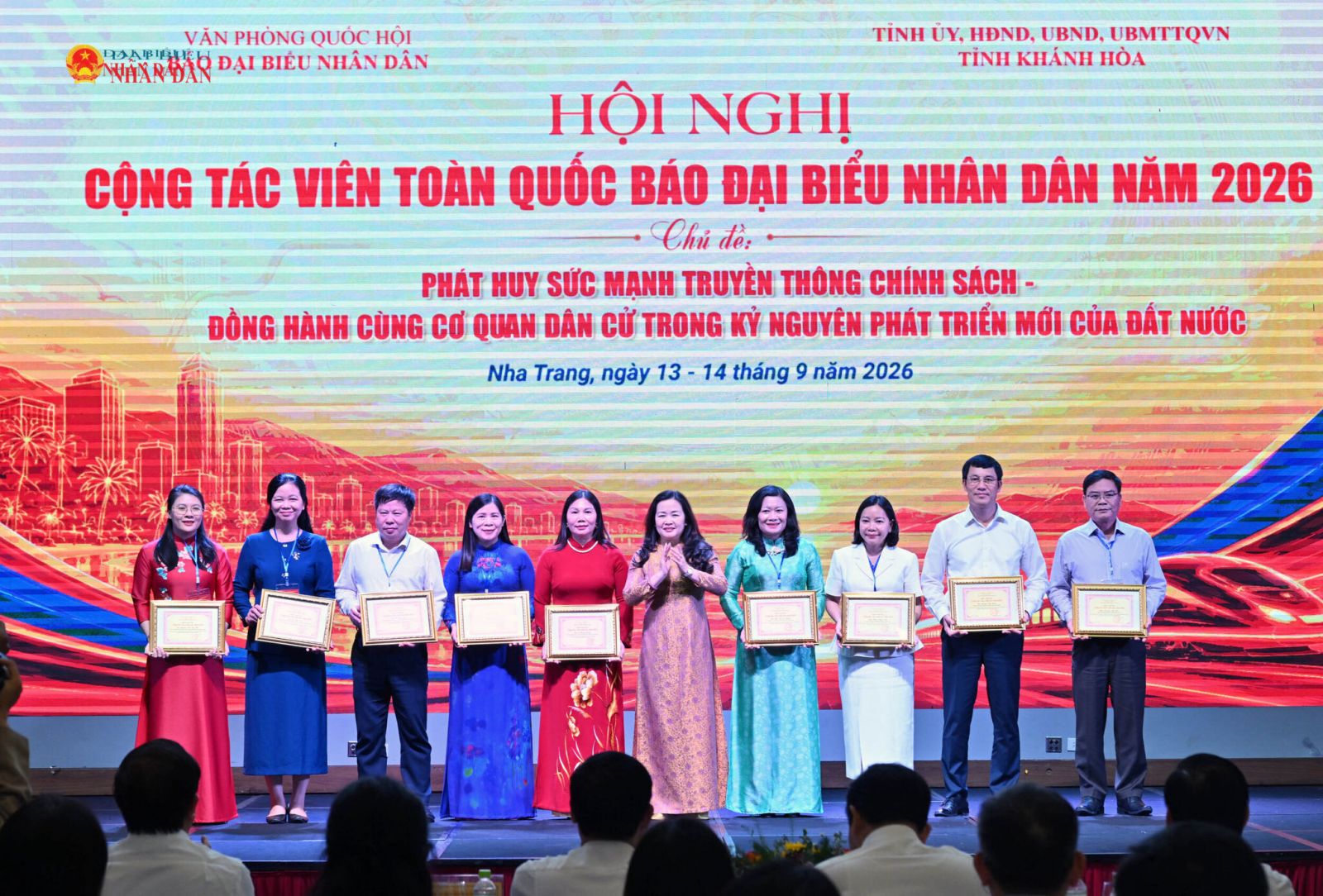 Khen thưởng 5 tập thể và 21 cá nhân có nhiều đóng góp cho sự phát triển của Báo Đại biểu Nhân dân năm 2026