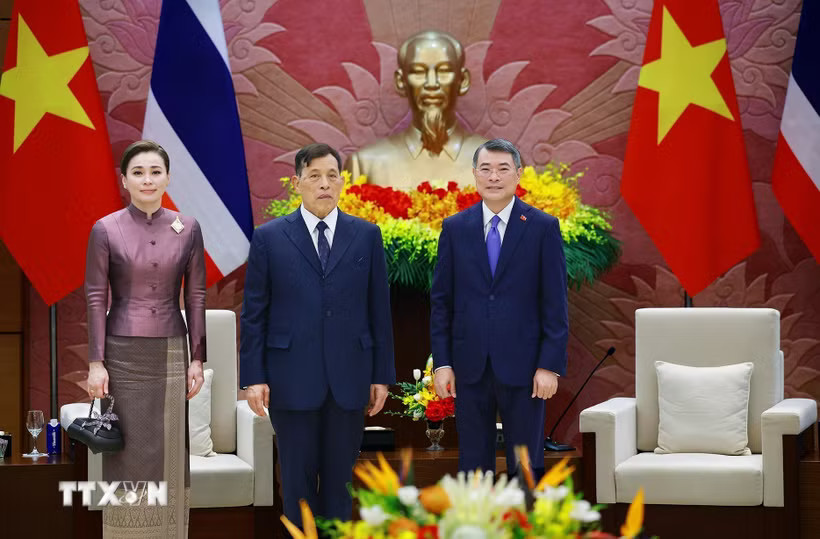 Thủ tướng Chính phủ Lê Minh Hưng hội kiến với Nhà vua và Hoàng hậu Thái Lan