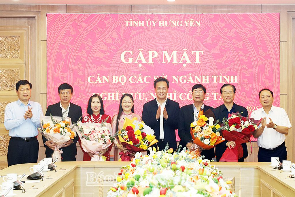 Gặp mặt các cán bộ sở, ngành tỉnh nghỉ hưu, nghỉ công tác