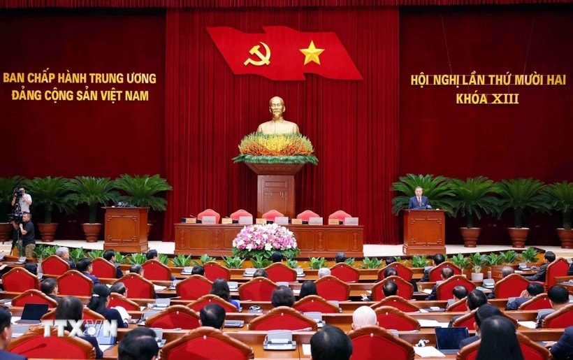 Cuộc cách mạng đã chuyển trạng thái, vươn tới tương lai
