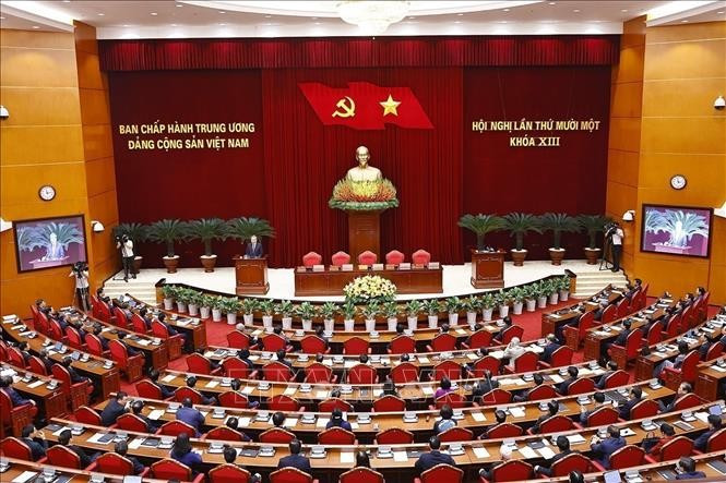 Thông cáo báo chí về ngày làm việc thứ ba và phiên bế mạc Hội nghị Trung ương 11 khóa XIII