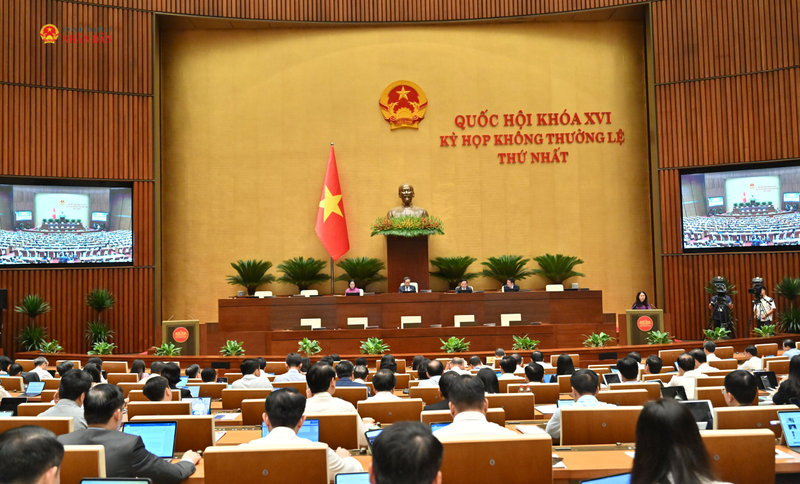 Nghiêm cấm đăng, phát sản phẩm thông tin có tính chất xuất bản phẩm trên không gian mạng dưới dạng sách