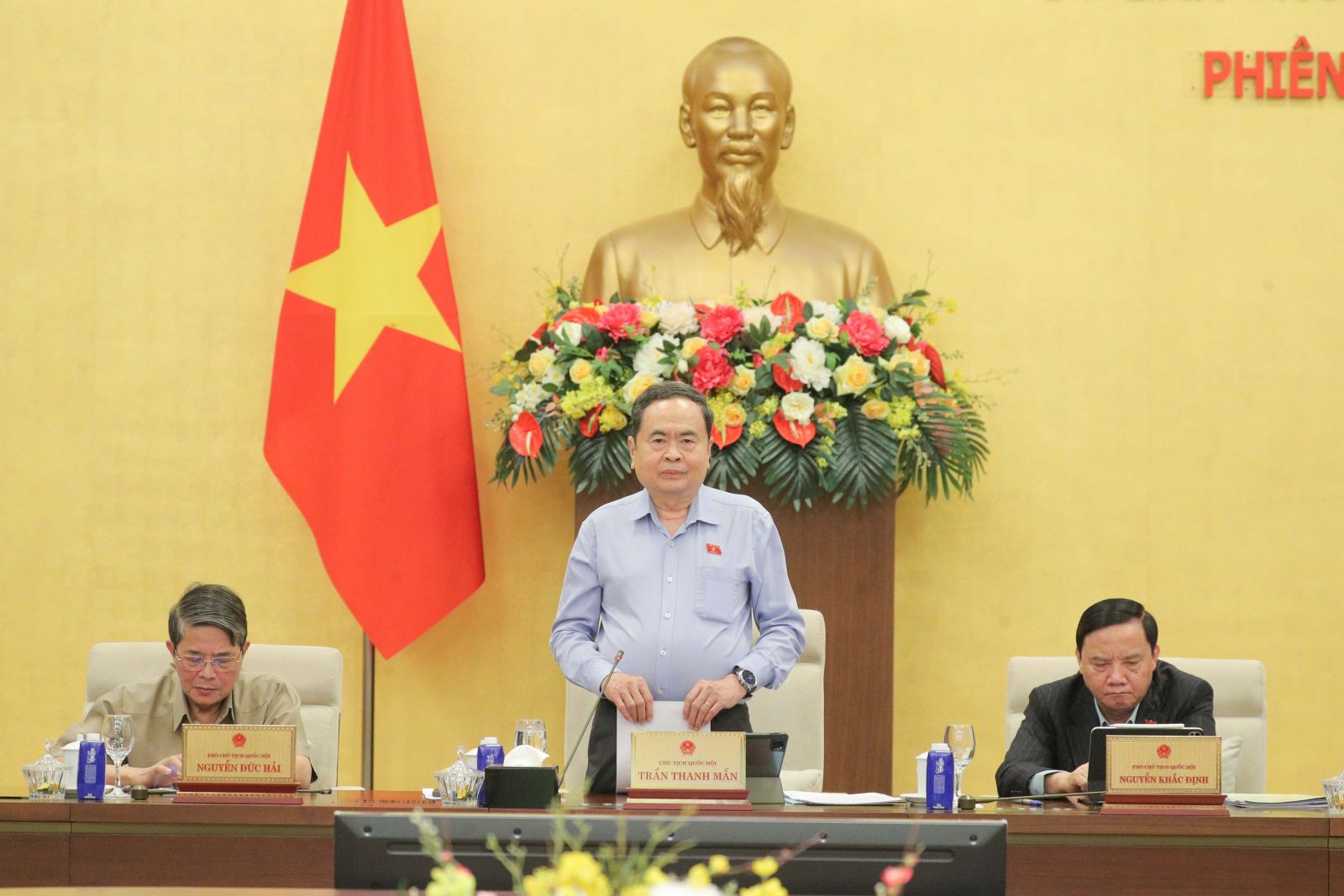 Bảo đảm đúng, đủ đối tượng và phù hợp với đặc điểm nhiệm kỳ của Quốc hội, Hội đồng nhân dân