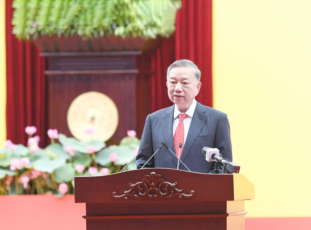 Thành phố Hồ Chí Minh nhất định sẽ vươn lên mạnh mẽ, trở thành đô thị văn minh, hiện đại, nghĩa tình