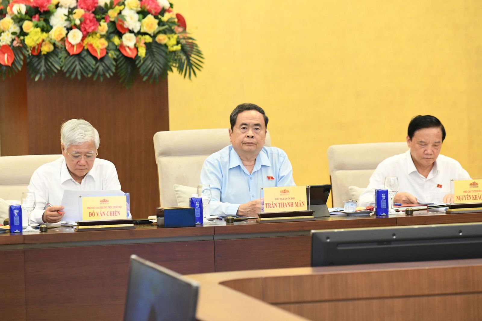 Chủ tịch Quốc hội Trần Thanh Mẫn chủ trì họp giao ban với các cơ quan của Quốc hội