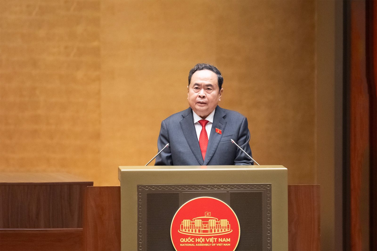 Nêu cao tinh thần trách nhiệm, tư duy quản trị hiện đại, phản biện sâu sắc, đảm bảo pháp luật không chỉ "tốt trong văn bản" mà còn phải "tốt trong cuộc sống"
