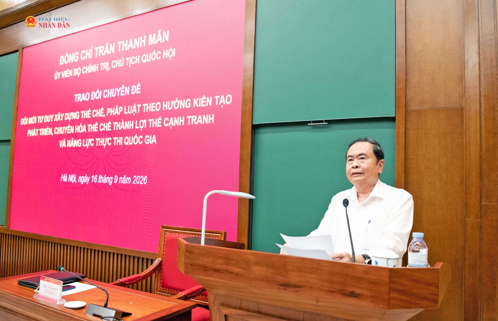 Chủ tịch Quốc hội Trần Thanh Mẫn truyền đạt chuyên đề về đổi mới tư duy xây dựng thể chế