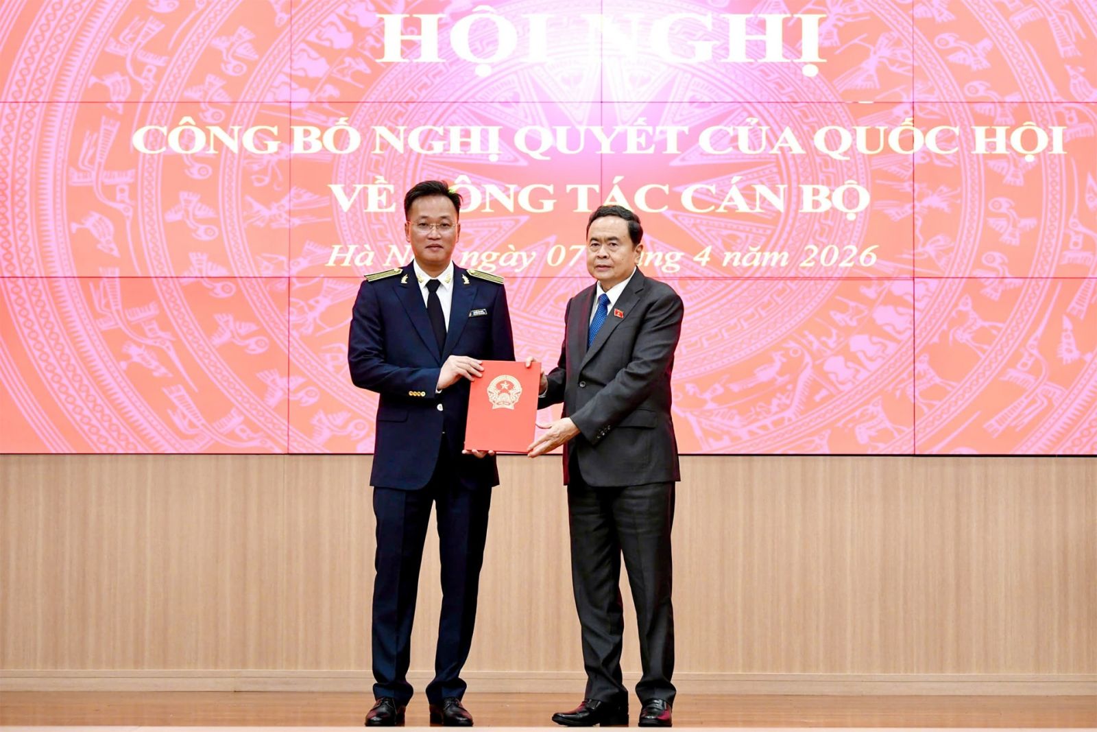 Chủ tịch Quốc hội Trần Thanh Mẫn dự Lễ công bố và trao Nghị quyết của Quốc hội bầu Tổng Kiểm toán nhà nước