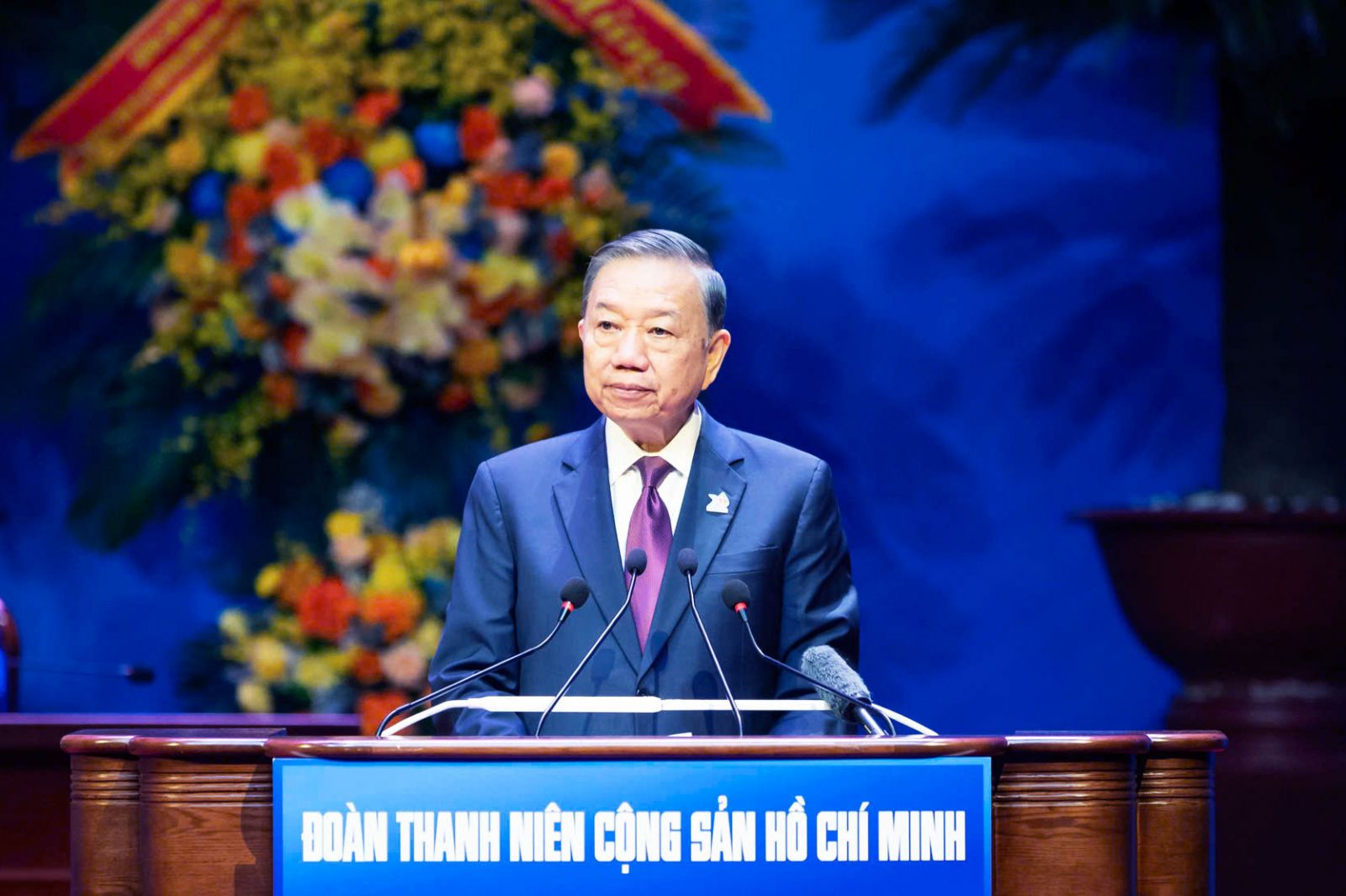 Tương lai rạng rỡ của đất nước được góp sức từ từng bạn trẻ hôm nay
