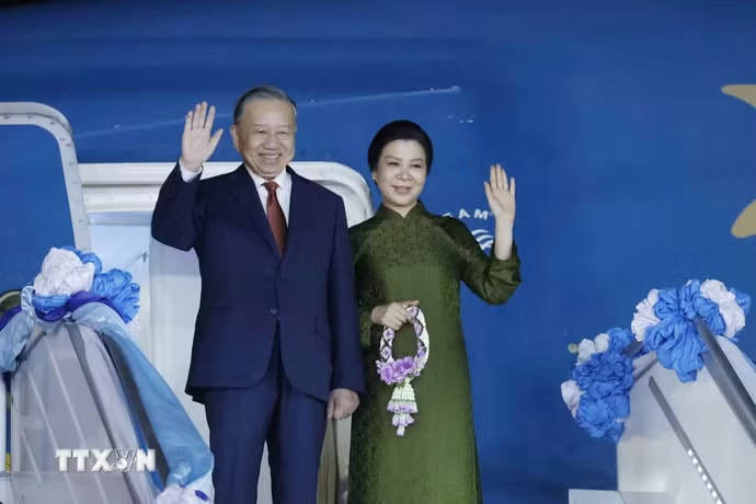 Tổng Bí thư, Chủ tịch nước Tô Lâm và Phu nhân lên đường thăm cấp Nhà nước Cộng hòa Singapore