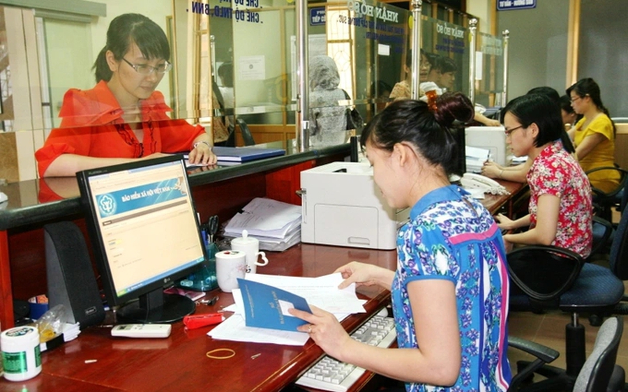 Đề xuất mở rộng đối tượng hưởng chính sách nghỉ hưu trước tuổi; chính sách hỗ trợ thêm của địa phương không quá 30% so với Nghị định 178/2024