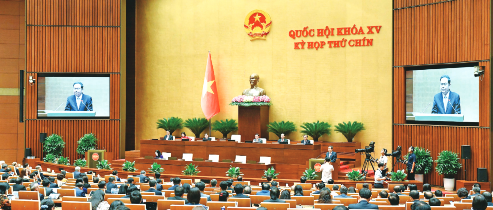 35 ngày cho những quyết sách lịch sử và kỳ vọng của cử tri
